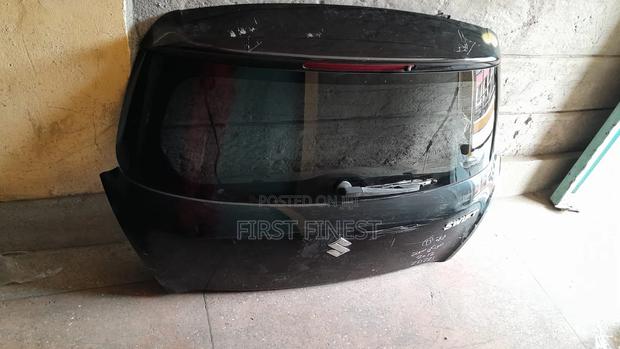Suzuki Swift 2012 Boot