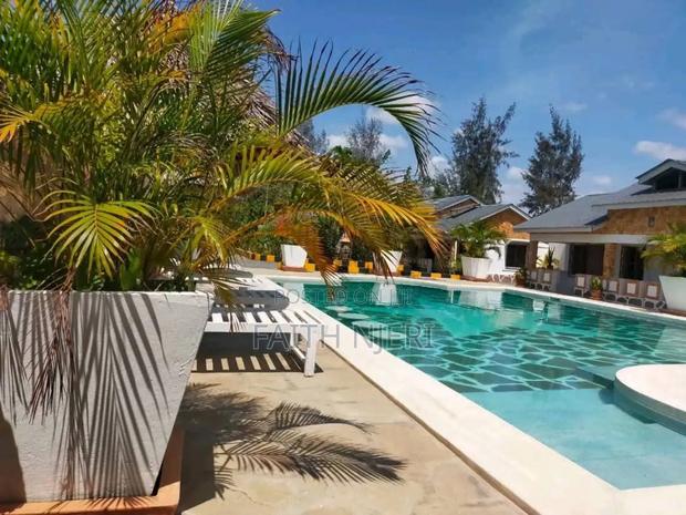 Furnished 1bdrm Villa in Tudor for rent - thumbnail 3