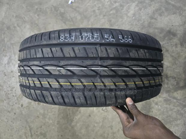 235/50r18 Wideway Tyre - thumbnail 2