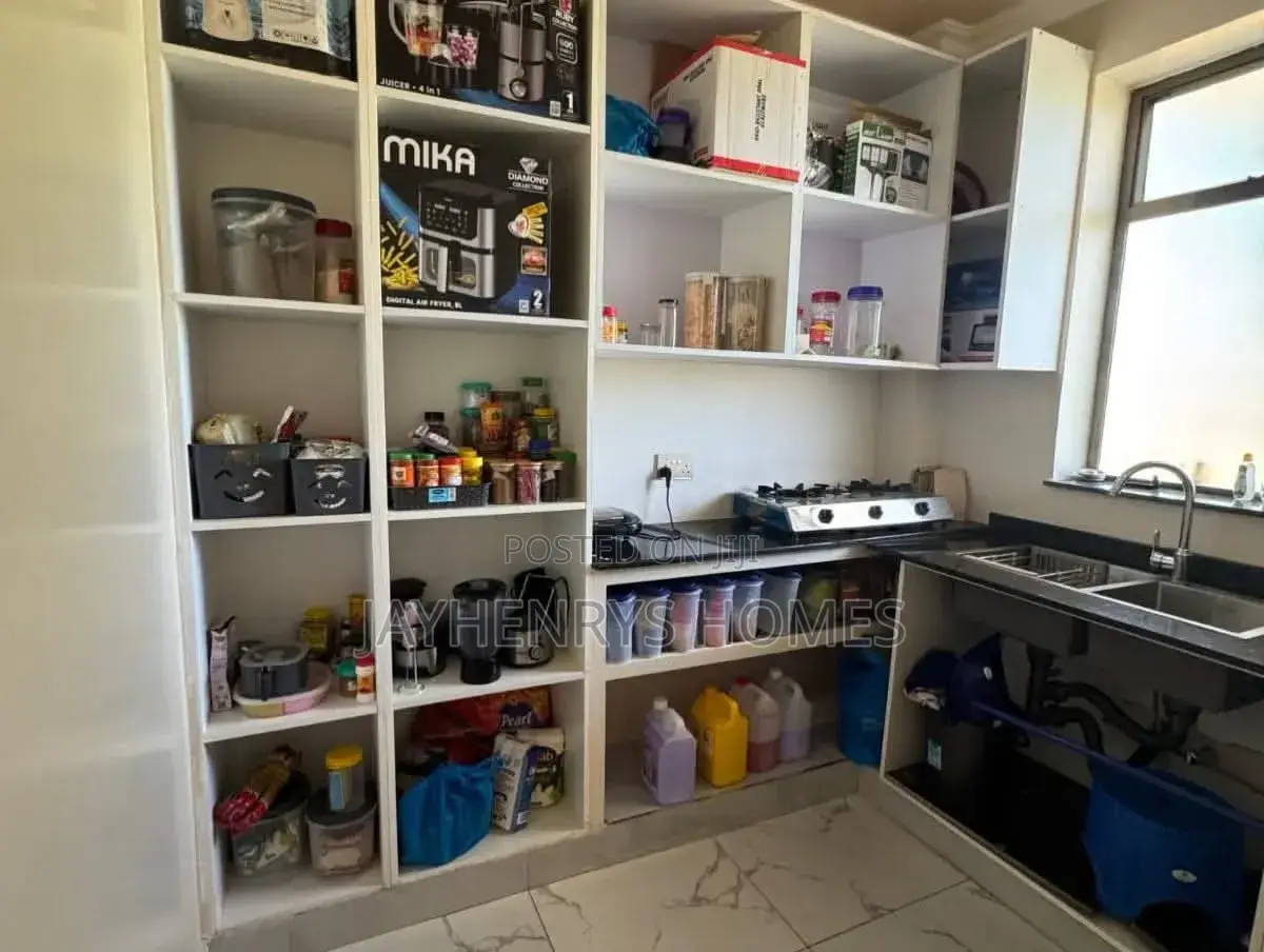 4bdrm Villa in Riabai for sale