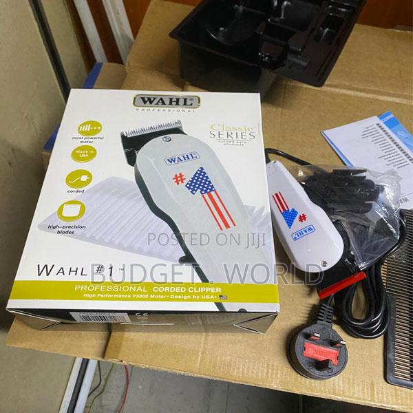 Wahl Professional Super Taper – Clean Fade Sharp Cut Clipper