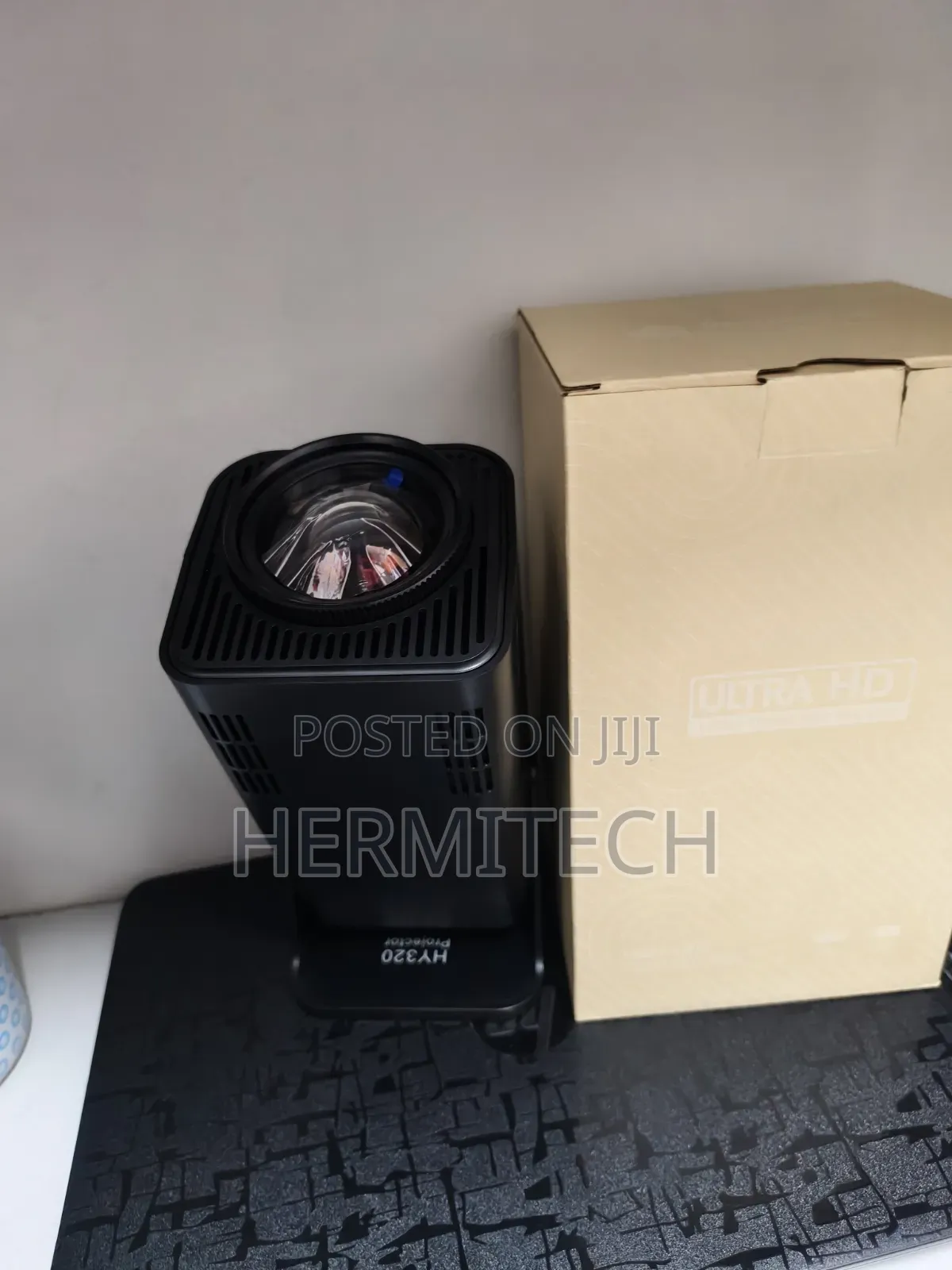 Wide Display Size 200 Inches Hy320 Model Usb Hdmi Port Wifi Bluetooth