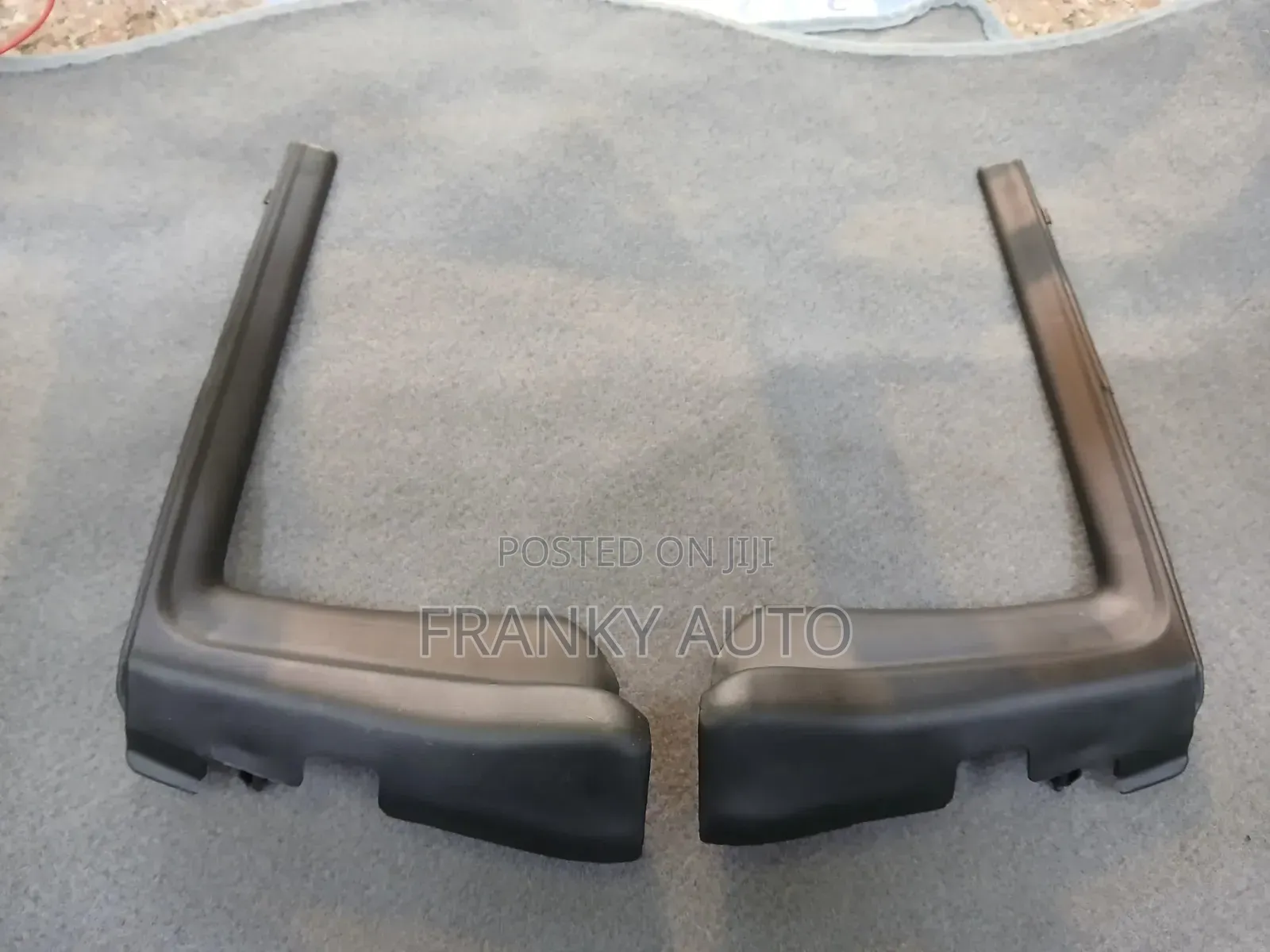 Windscreen Finisher Vitz 2012