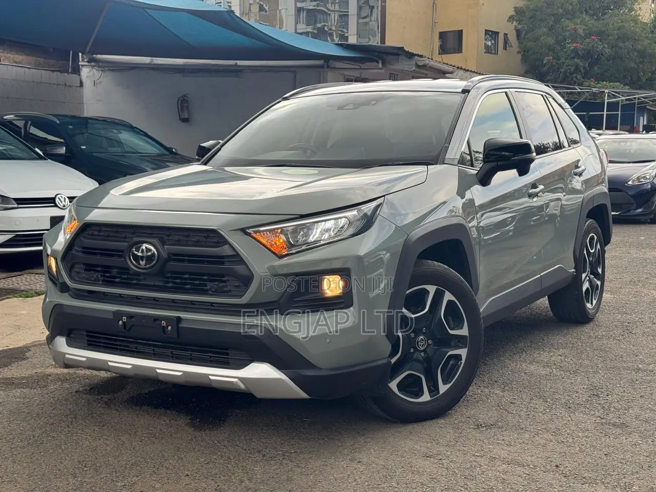 Toyota RAV4 Adventure 2019 Green