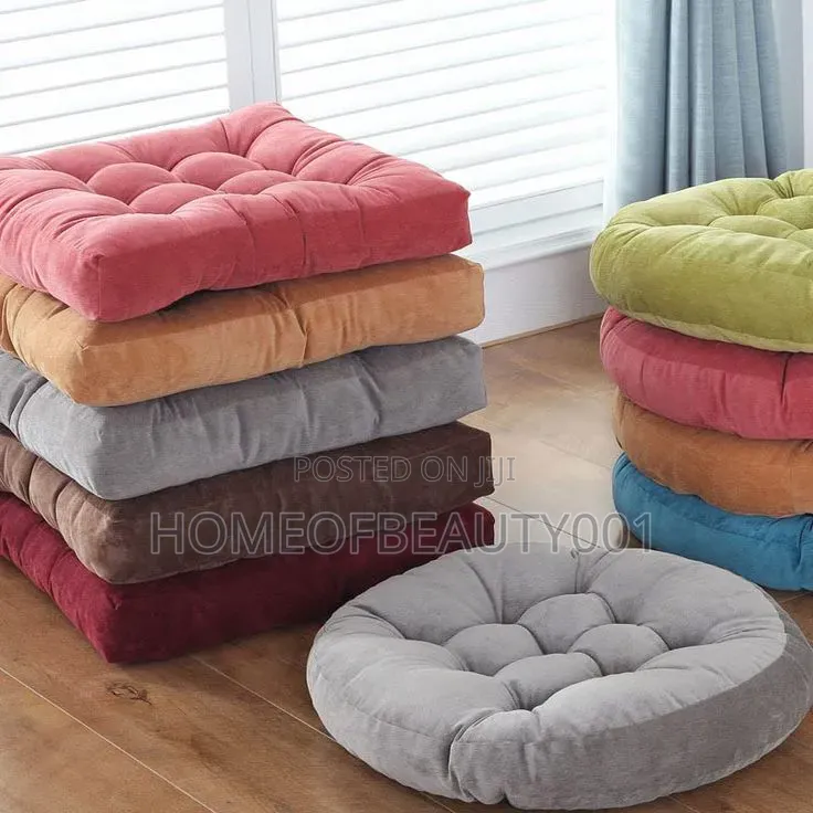 Round Poufs