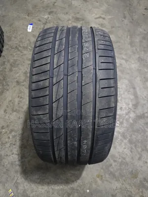 275/30r19 Durun Tyre