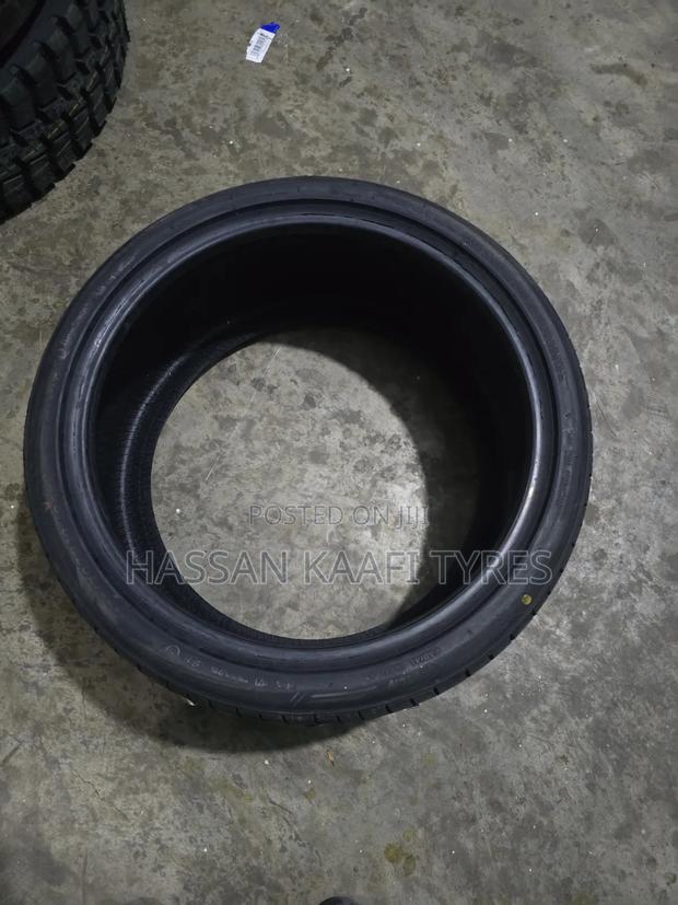 275/30r19 Durun Tyre - thumbnail 3