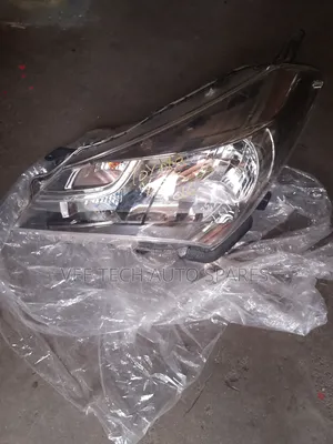 Toyota Vitz Headlight Part No 269