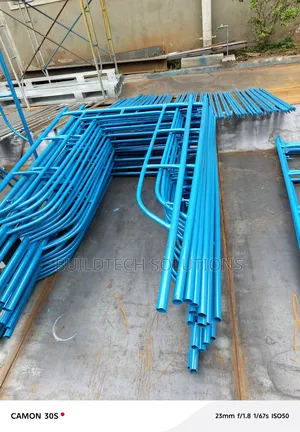 Heavy Duty Scaffolding Ladder 2m Height Strong Stable Platform