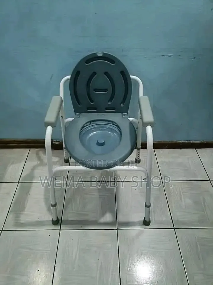 Foldable Commode Portable Toilet for Individuals With Limited Mobility