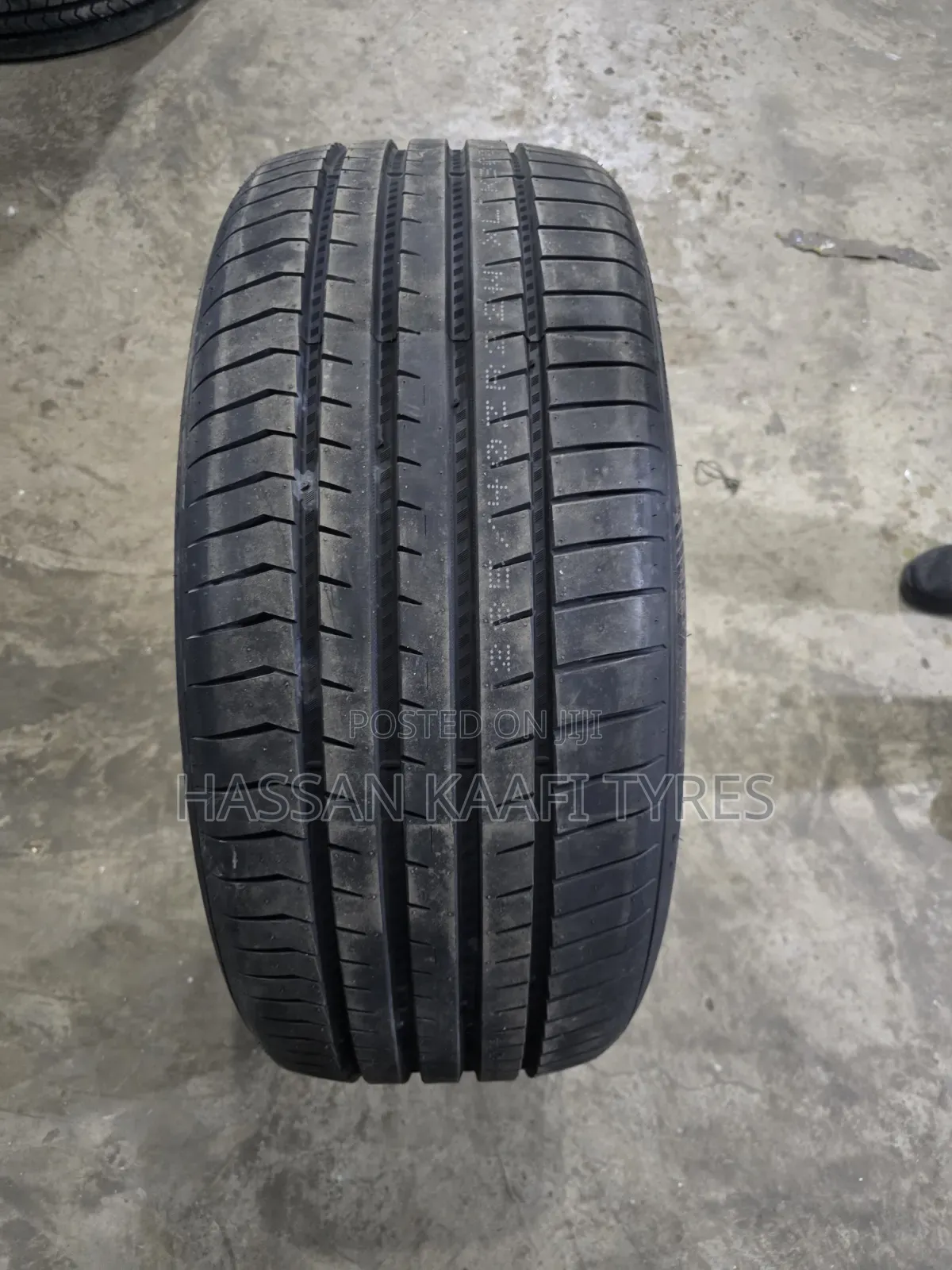 285/40r22 Kapsen Tyre