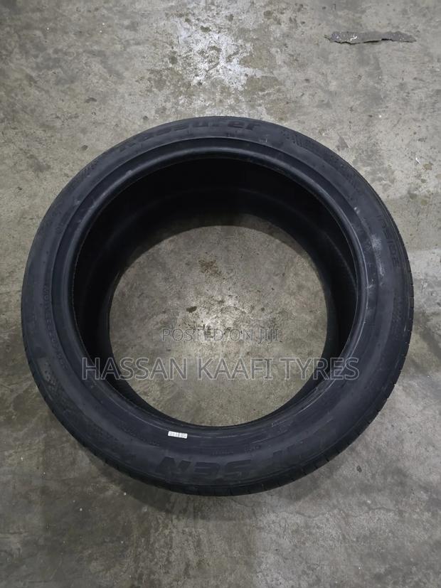 285/40r22 Kapsen Tyre - thumbnail 3