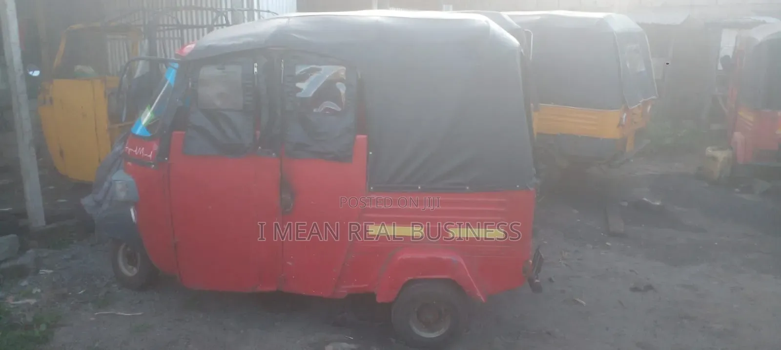 Piaggio 2016 Red