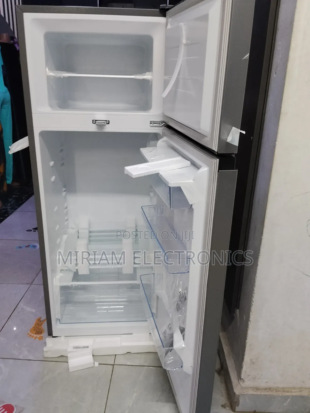 Hisense Ref-205dr 205l Double Door Fridge With Water Dispenser
