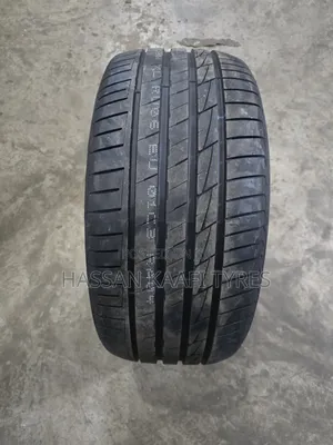275/40r19 Durun Tyre