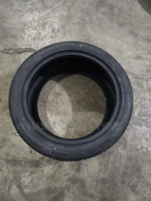 275/40r19 Durun Tyre