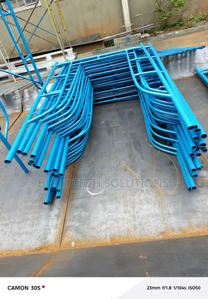 Durable 2m Scaffolding Ladder Wide Platform Safe Construction Use