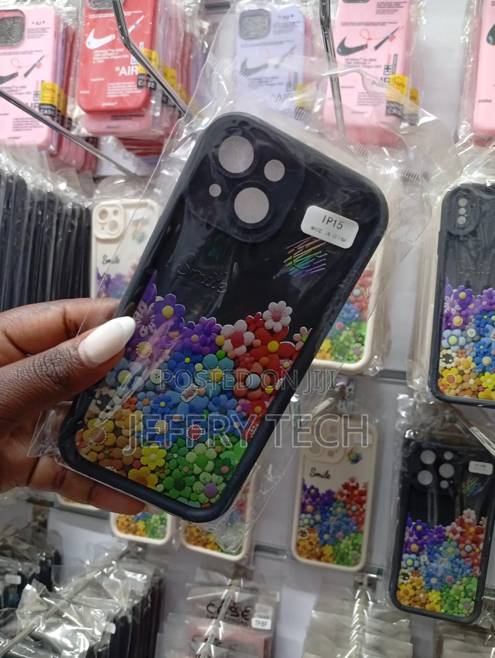 iPhone 15 Fashionable Black Phone Case
