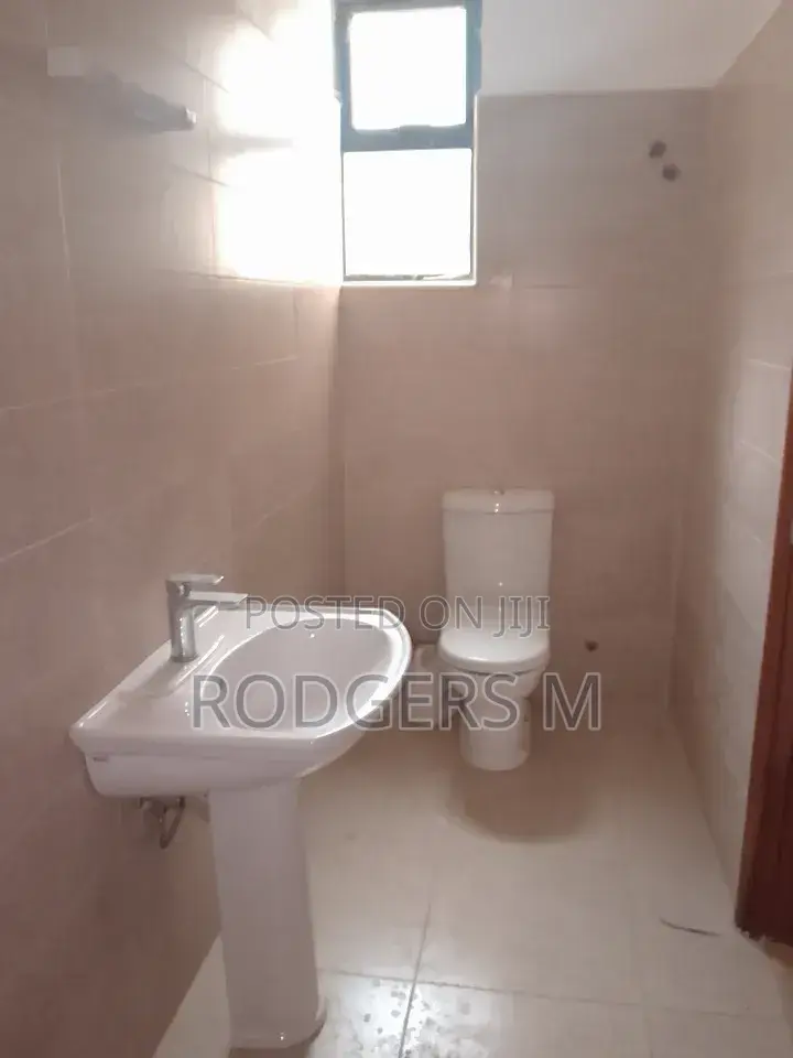 5bdrm Townhouse / Terrace in Valley Arcade for rent