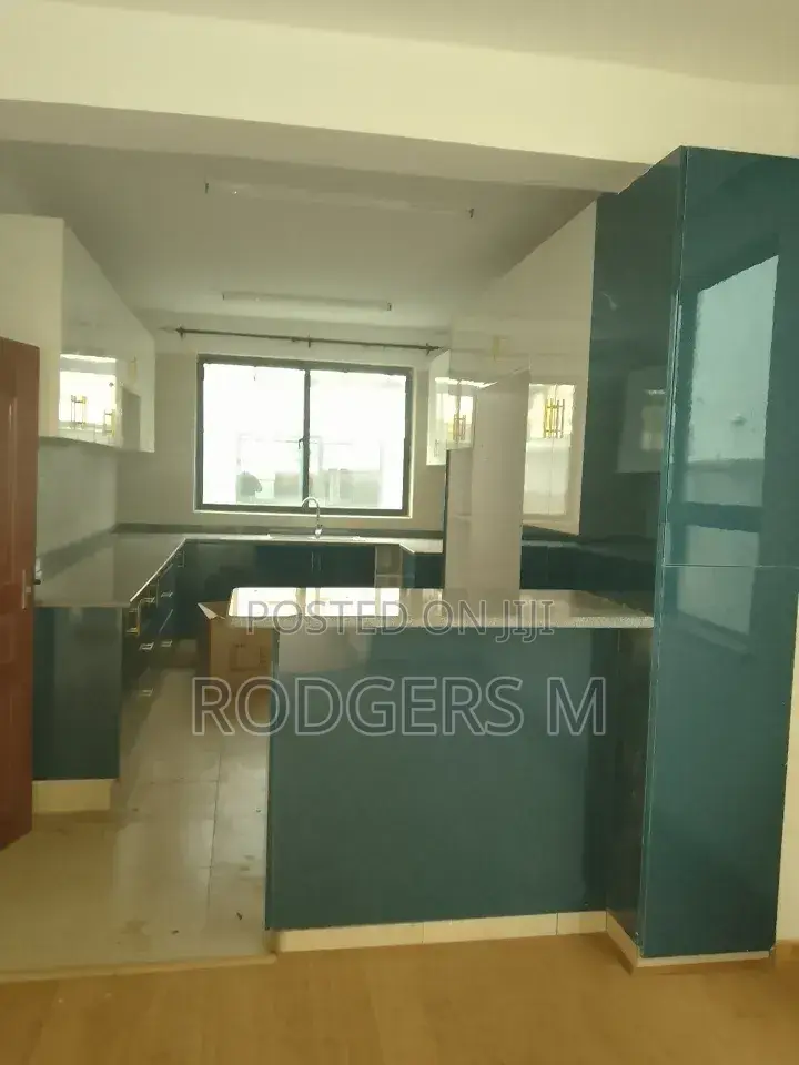 5bdrm Townhouse / Terrace in Valley Arcade for rent