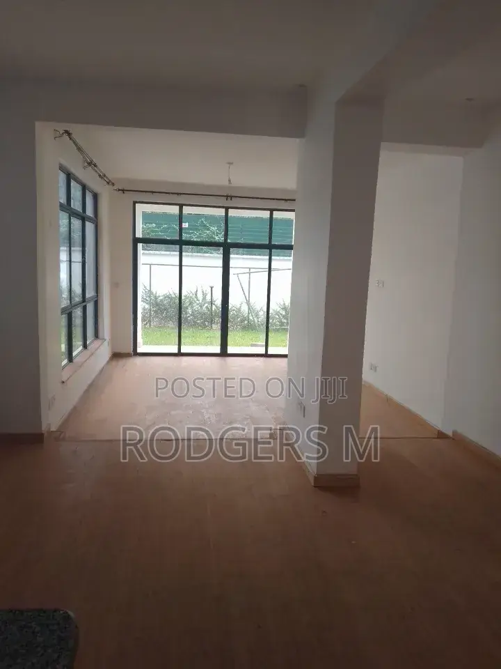 5bdrm Townhouse / Terrace in Valley Arcade for rent