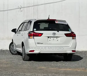 Toyota Corolla Fielder 1.5 Petrol FWD 2019 White