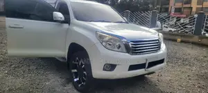 Toyota Land Cruiser Prado 2013 White