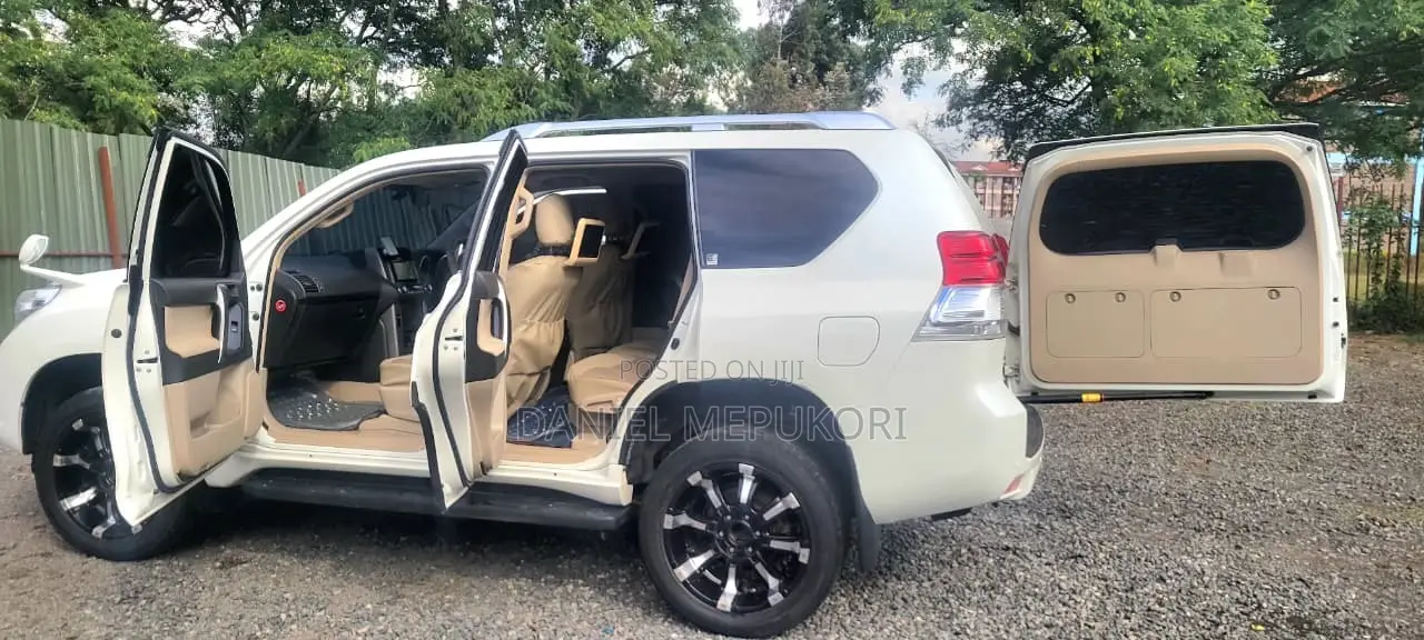 Toyota Land Cruiser Prado 2013 White