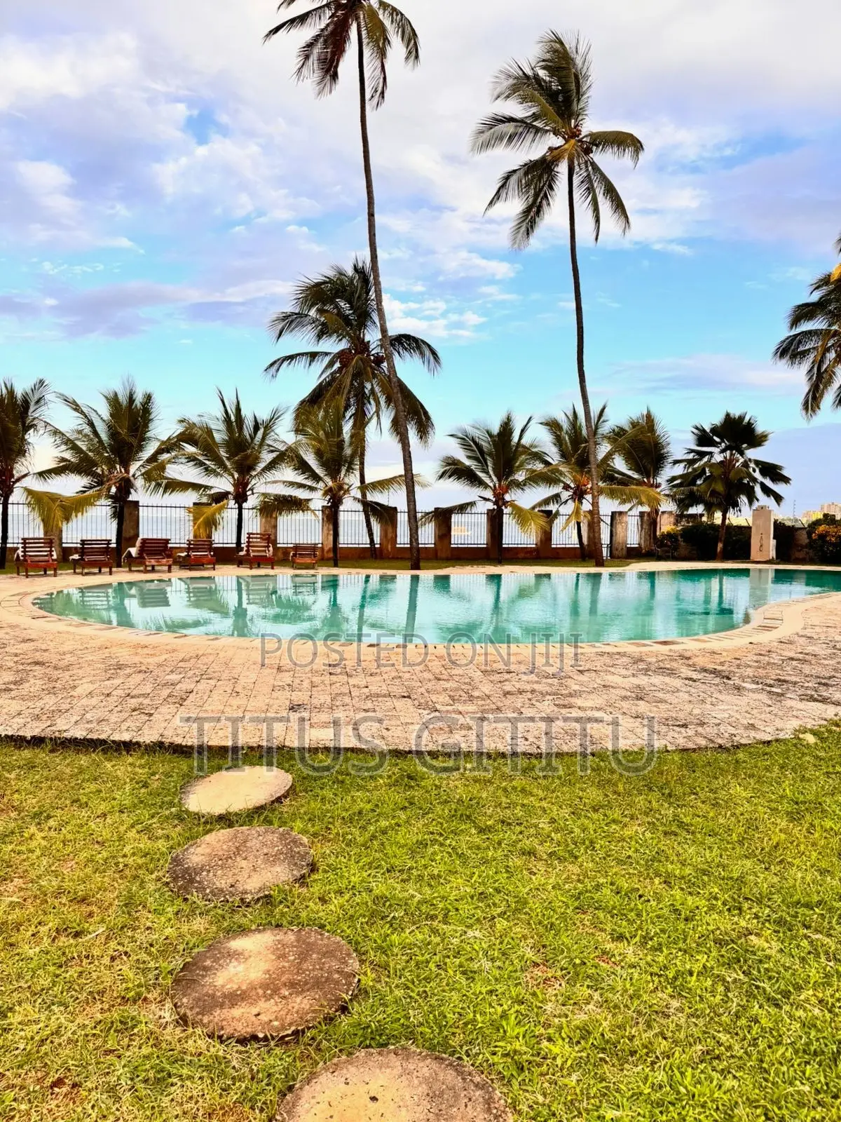 Beachfront 3 Bedroom Nyali | Swimming Pool Ac | Ocean Views