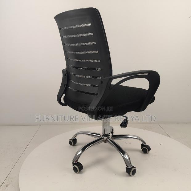 Swivel Adjustable Breathable Task Mesh Chair - thumbnail 3