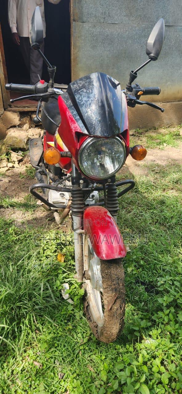 New TVS HLX 125 2024 Red