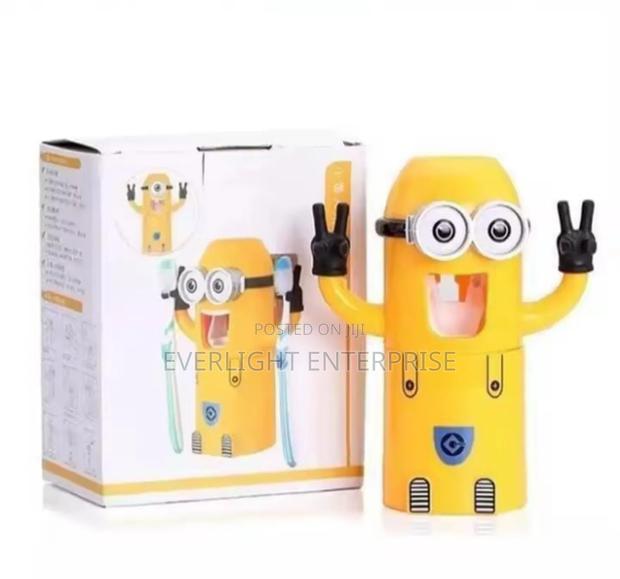 *Minions Toothpaste Dispenser - thumbnail 2