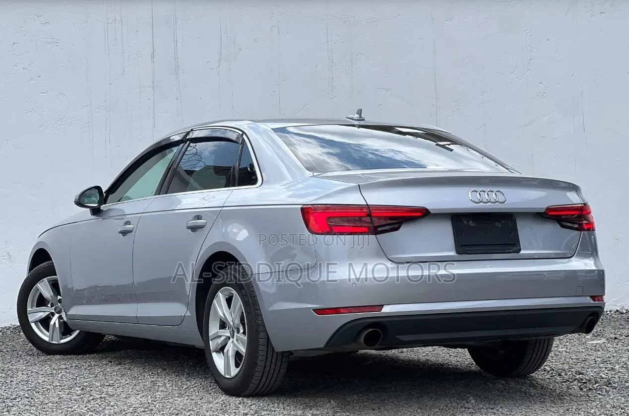 Audi A4 2.0T Premium FWD 2017 Silver