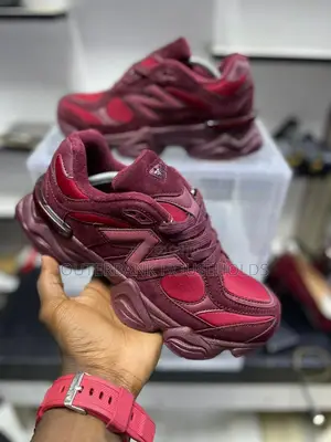 New Balance 9060 Burgundy Size:*37-45*