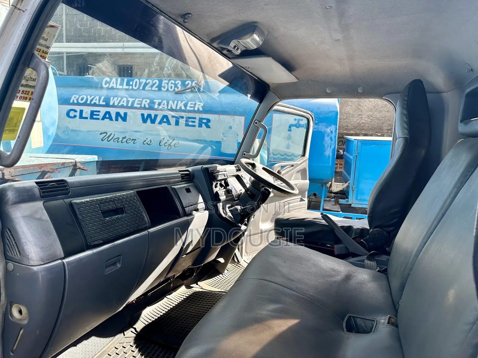 Mitsubishi Fuso Truck