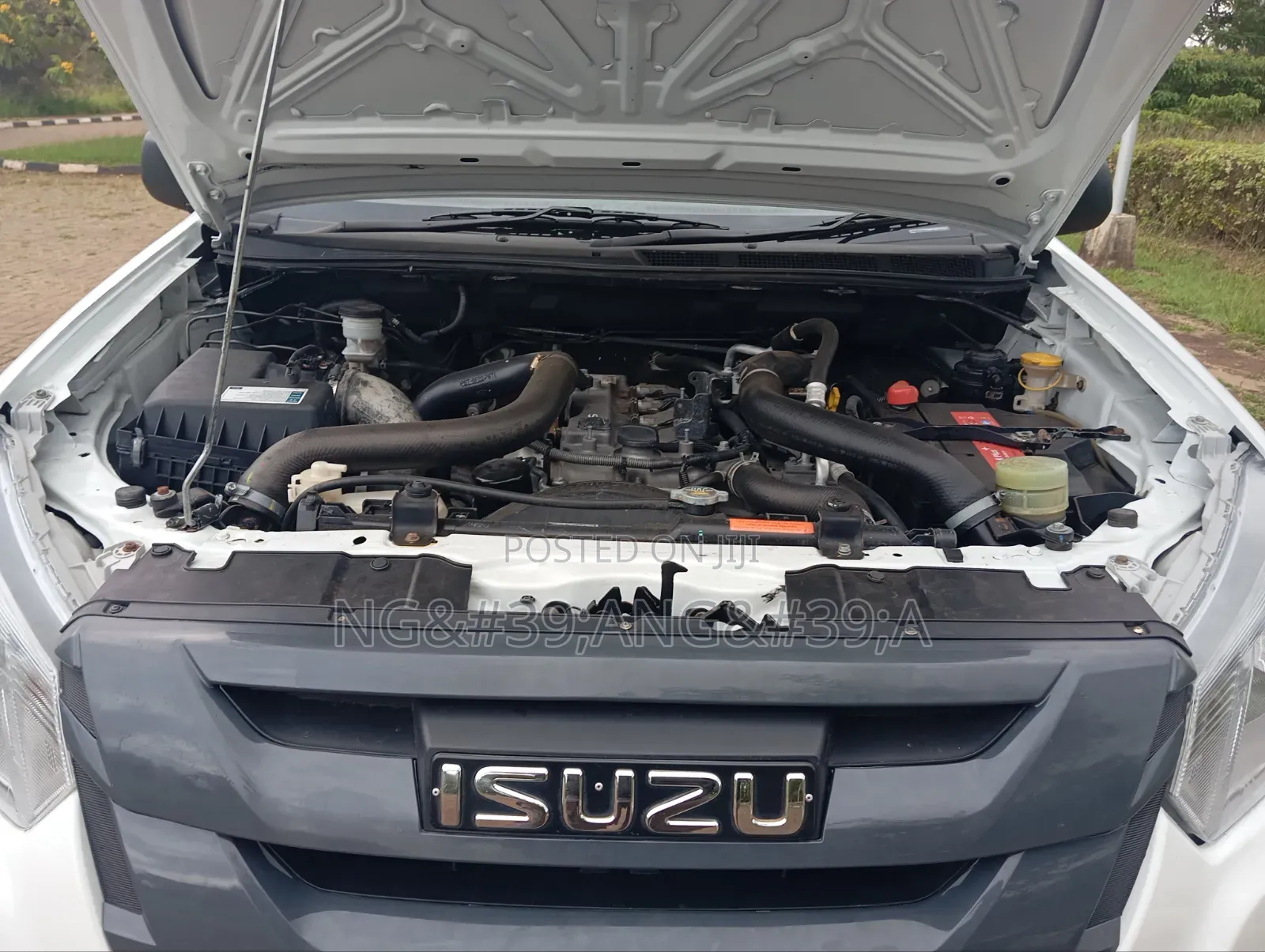 Isuzu D-MAX 2016 White