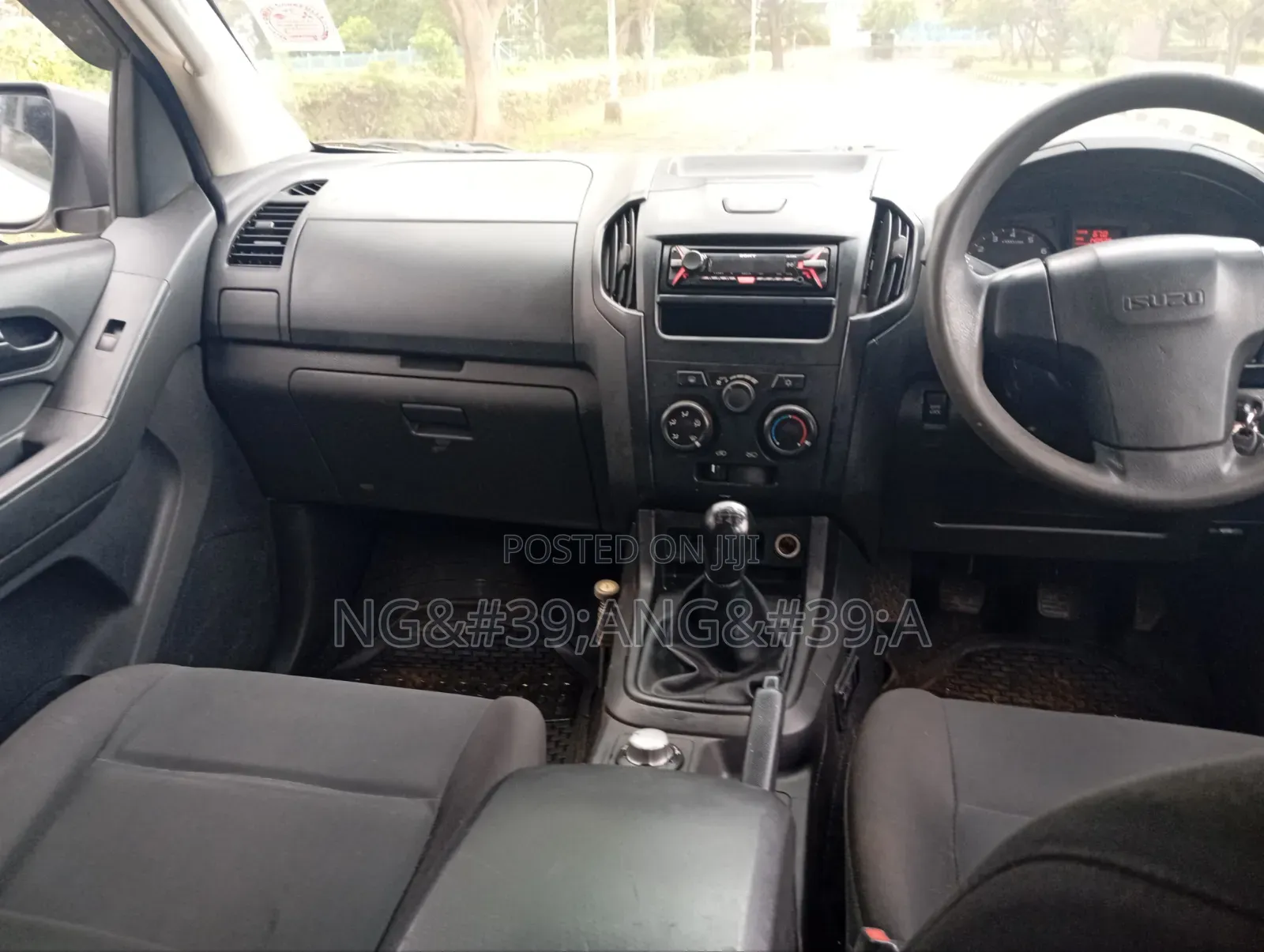 Isuzu D-MAX 2016 White
