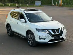 Nissan X-Trail 2.0 Petrol AWD 2019 White