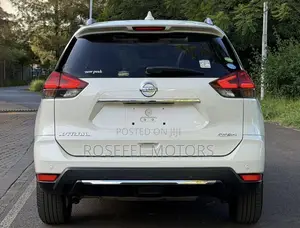 Nissan X-Trail 2.0 Petrol AWD 2019 White