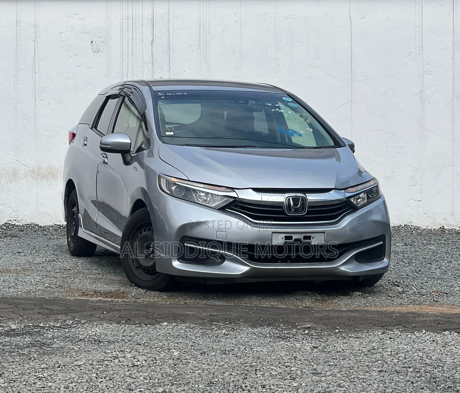 Honda Fit Shuttle 1.5 Hybrid 2WD 2019 Silver