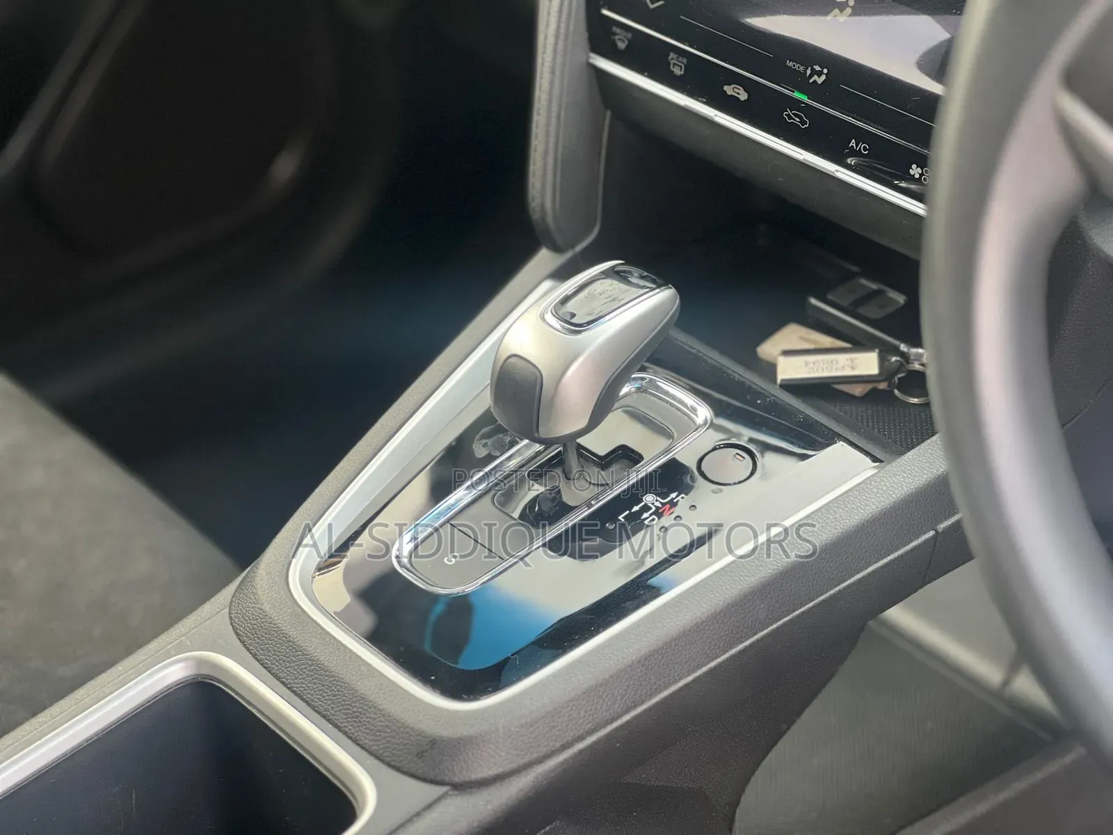 Honda Fit Shuttle 1.5 Hybrid 2WD 2019 Silver