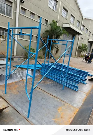 Heavy Duty 2m Scaffolding Ladder Perfect for Construction Sites