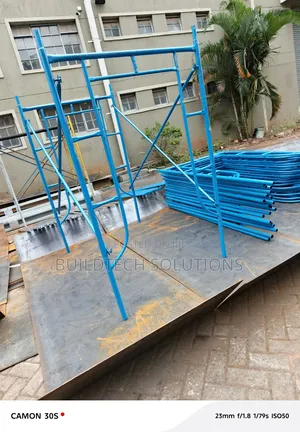 Stable Steel Scaffolding Ladder 2m Height Wide Base Support