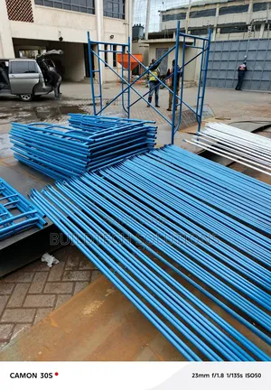 Stable Steel Scaffolding Ladder 2m Height Wide Base Support