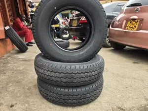 195 R15 Maxxis (Thailand) Commercial)