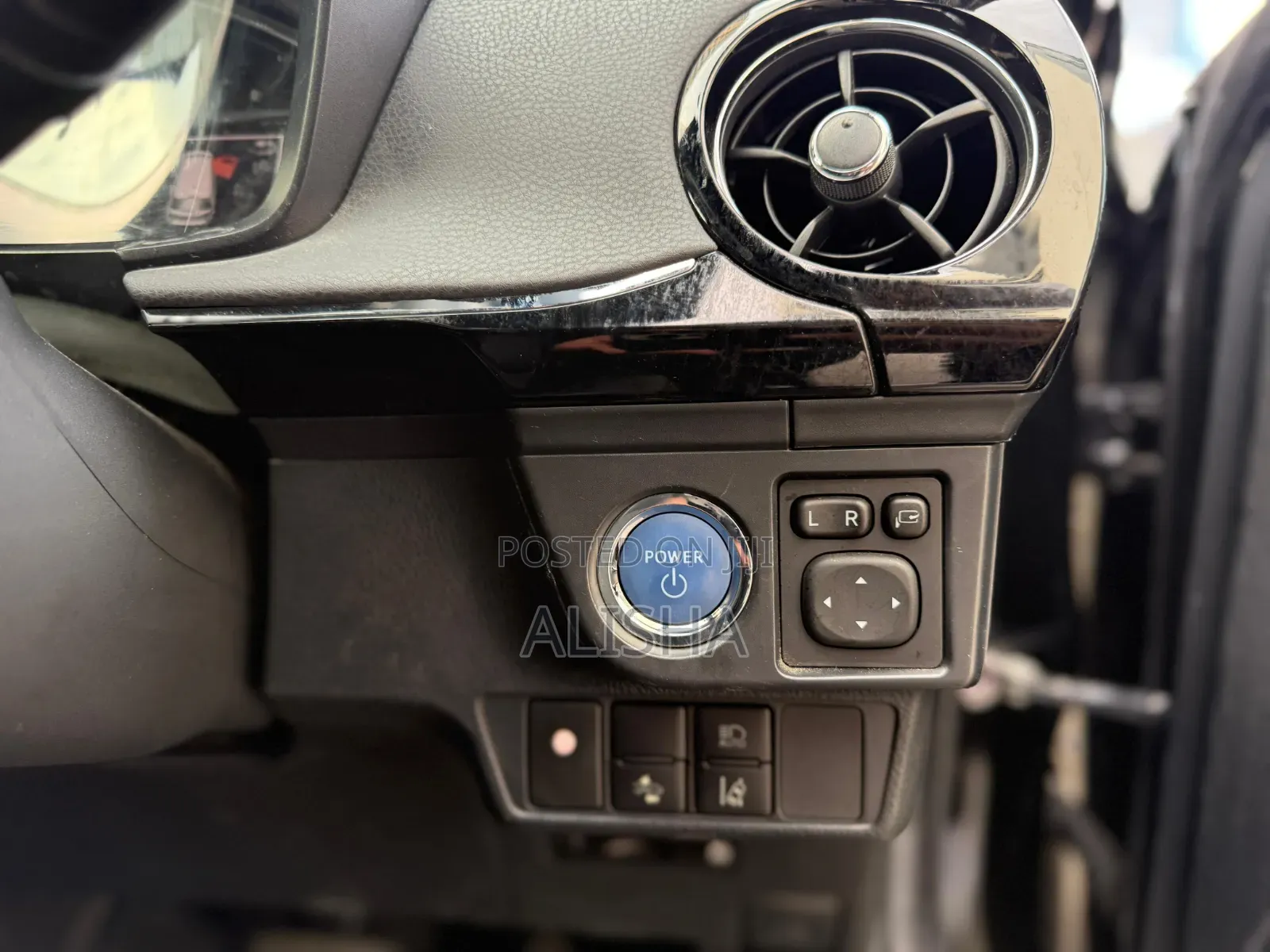 Toyota Corolla Fielder 2018 Black