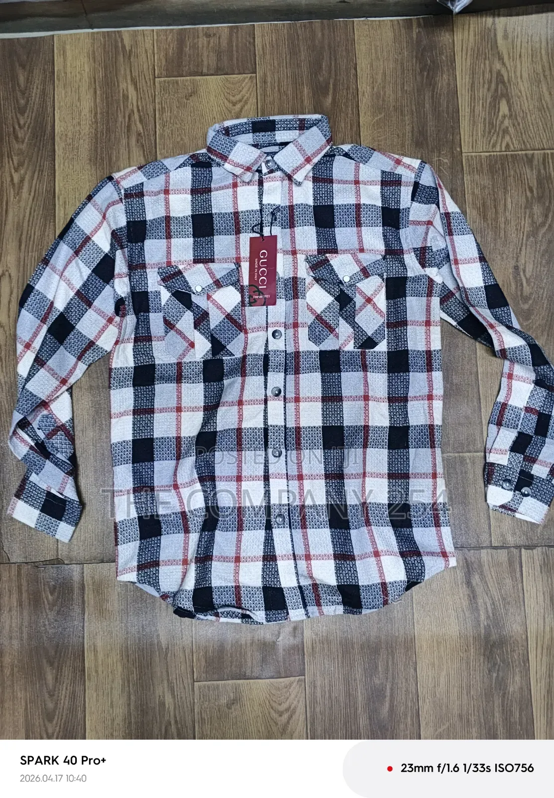 Quality Casual Long Sleeved Collar Checked Flannel Shirt Available
