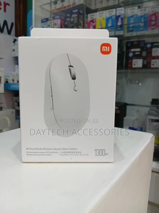 The Xiaomi Mi Dual Mode Wireless Mouse Silent Edition.