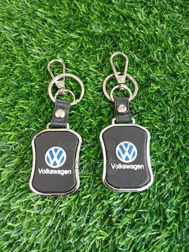 Volkswagen Key Holder Keychain Leather Metal Vw