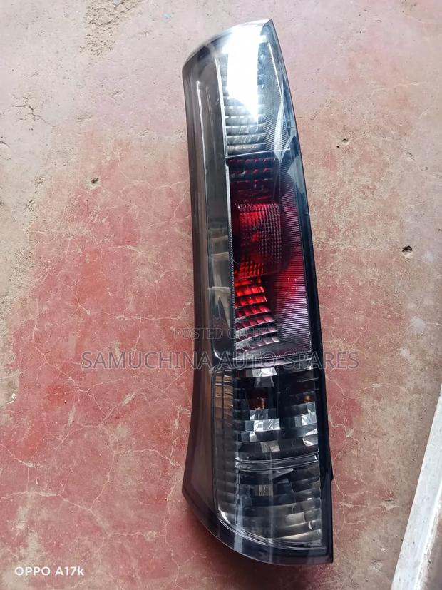 Tail Light Nissan Roox - main view